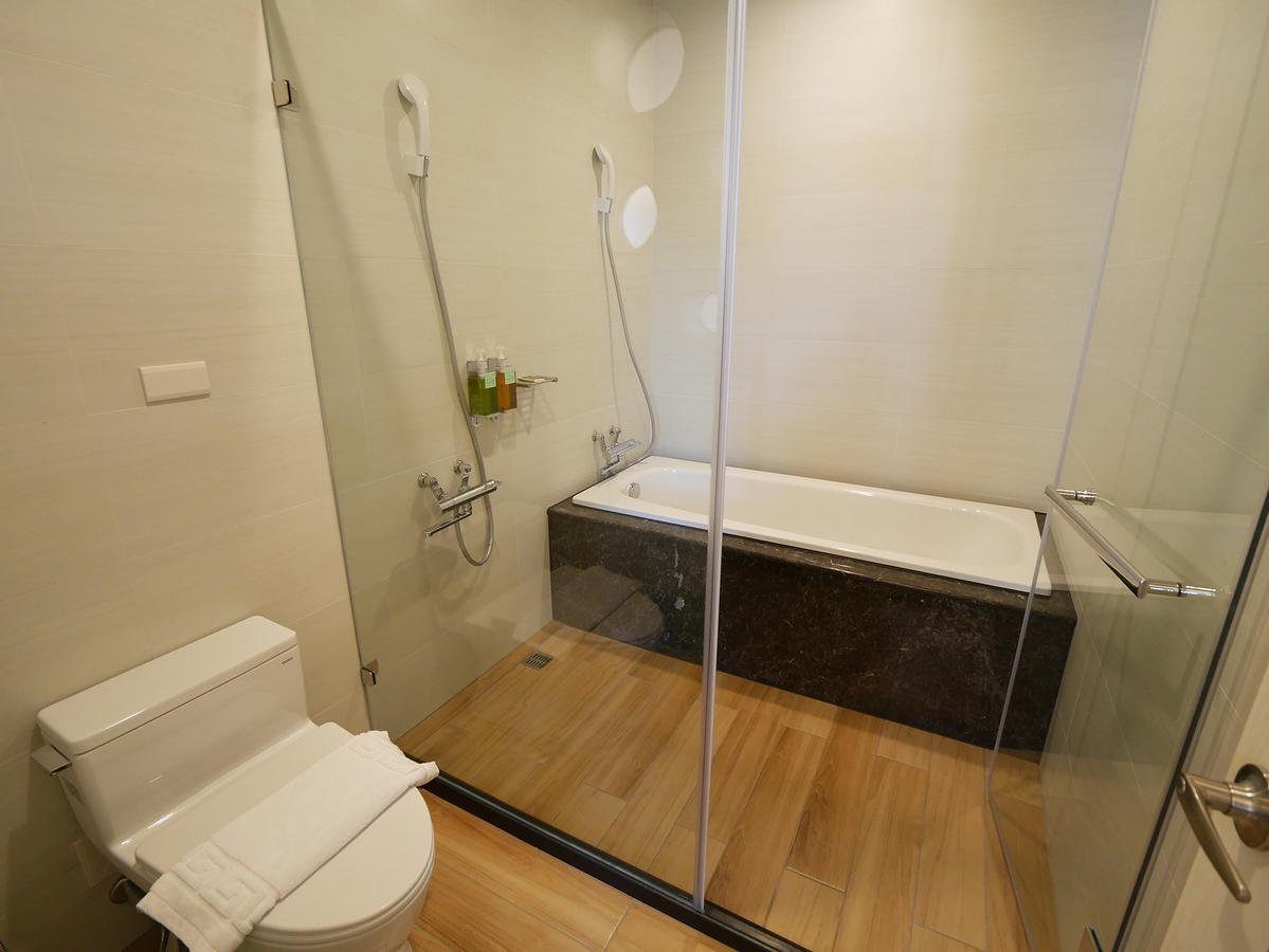 See Moon Homestay Yuchi Exteriör bild